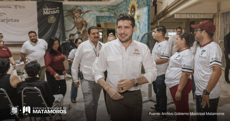 Beto-Granados-fortalece-cercania-con-la-comunidad-educativa-de-Matamoros-p