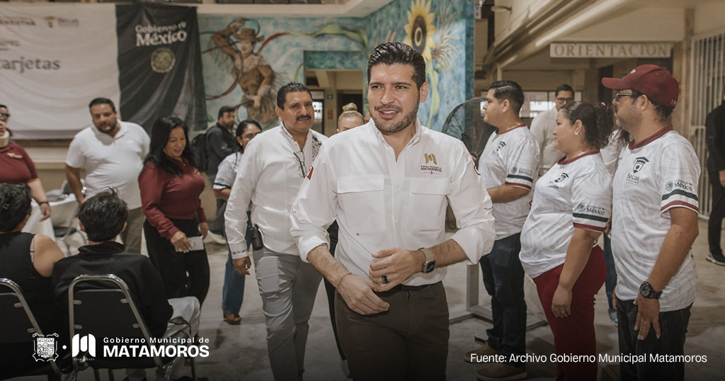Beto-Granados-fortalece-cercania-con-la-comunidad-educativa-de-Matamoros-p